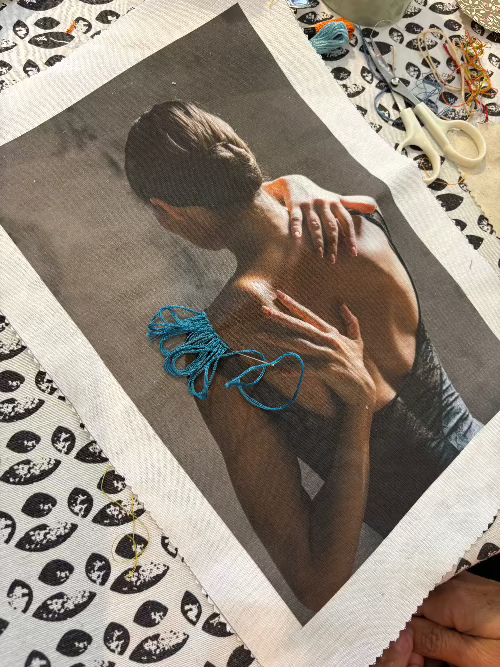 Borda tus recuerdos: imprime tus fotos en tela y crea arte con tu historia